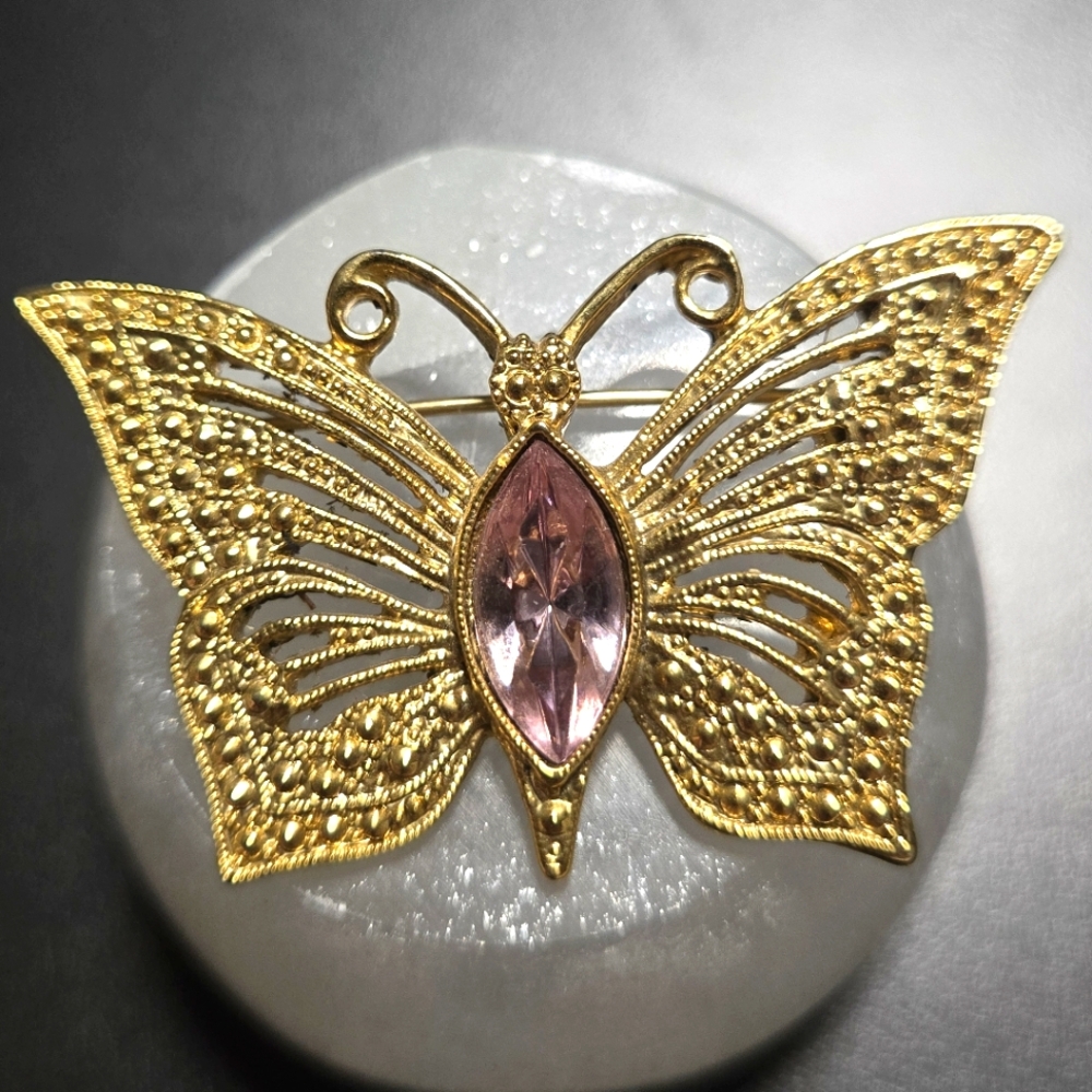 1928 Brand Pink Rhinestone Goldtone Butterfly Brooch Pin Filgree